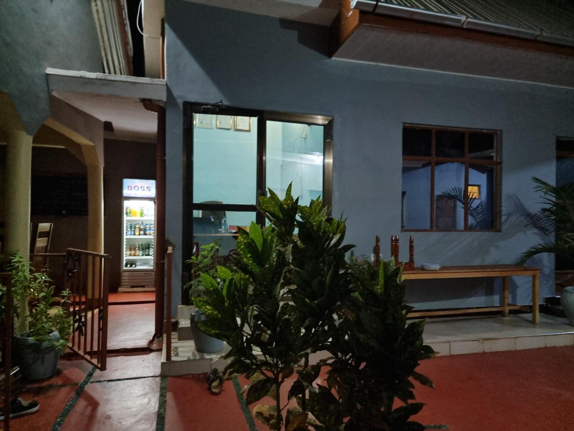 Kisanga Homestay Моши Екстериор снимка